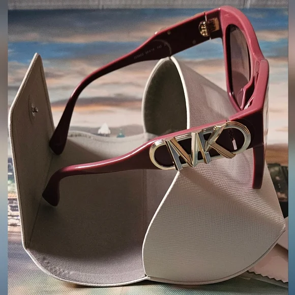 Michael Kors Purple Cat-Eye Sunglasses ✨️New Case Included✨️ - Picture 6 of 16